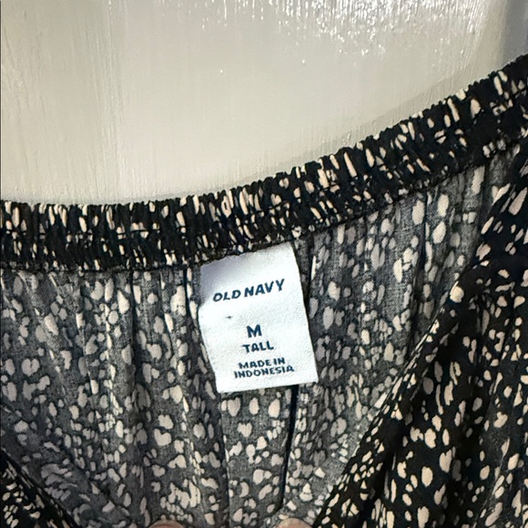 Old Navy Black and White Floral Midi Dress - Picture 3 of 3